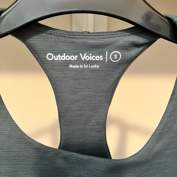 Outdoor Voices Gray Green Sports Bra - Picture 3 of 4